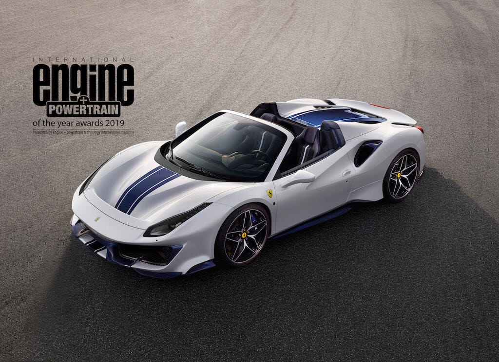 1_Ferrari-Pista-Spider-front