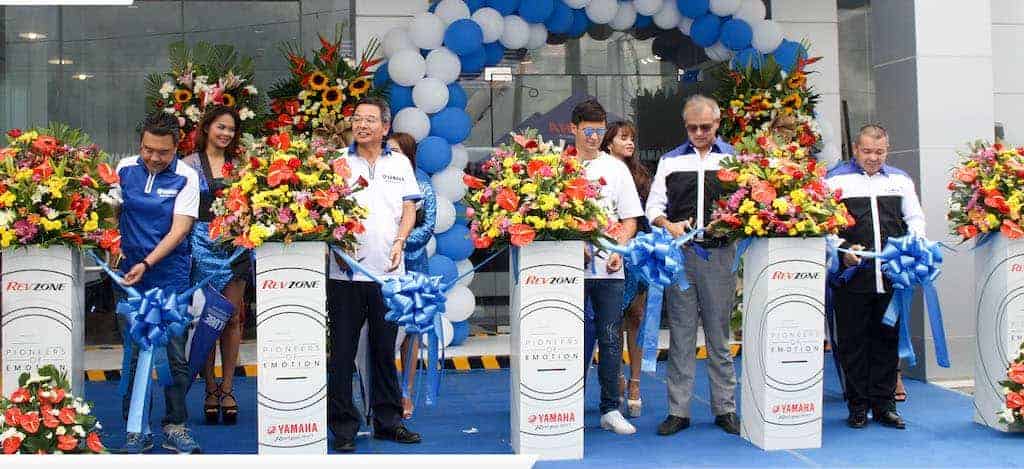 yamaha-revzone-daanghari-ribbon-cutting