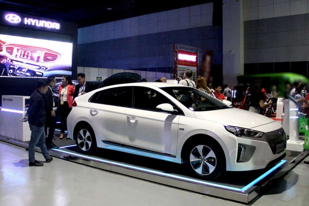 HYUNDAI-IONIQ-EV